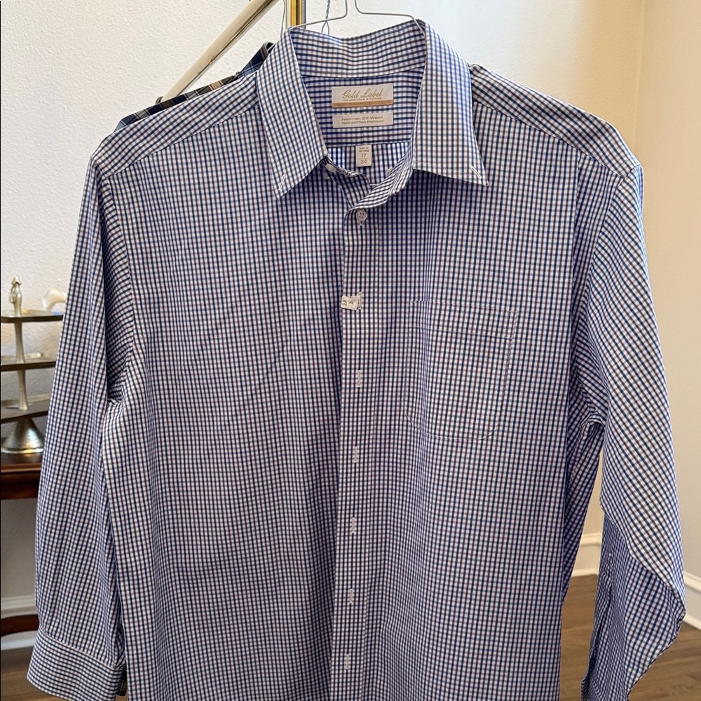 Roundtree & Yorke Navy Checkered Button Down Shirt